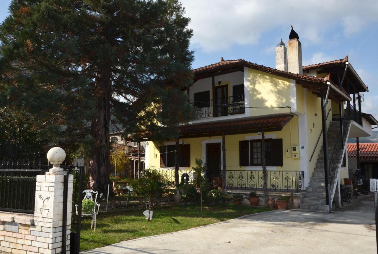 Villa Σοφίτα Graviá Esterno foto